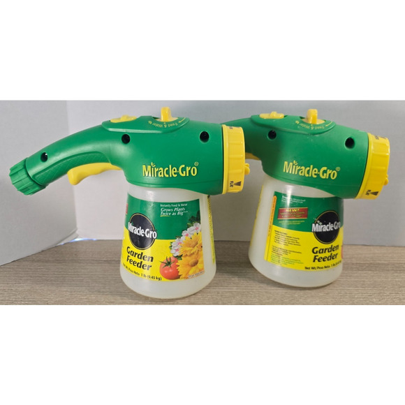 Miracle‎ Gro Garden Feeder With Shower Trigger Nozzle Attachment Lot Of 2 - Picture 1 of 4